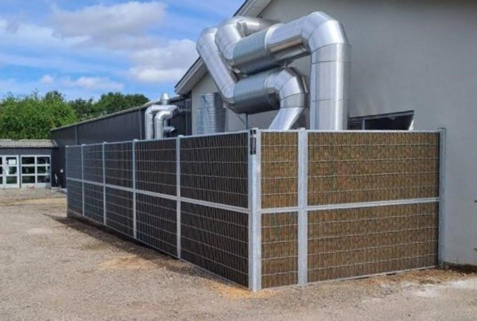 Acoustic fencing external soundproof installation