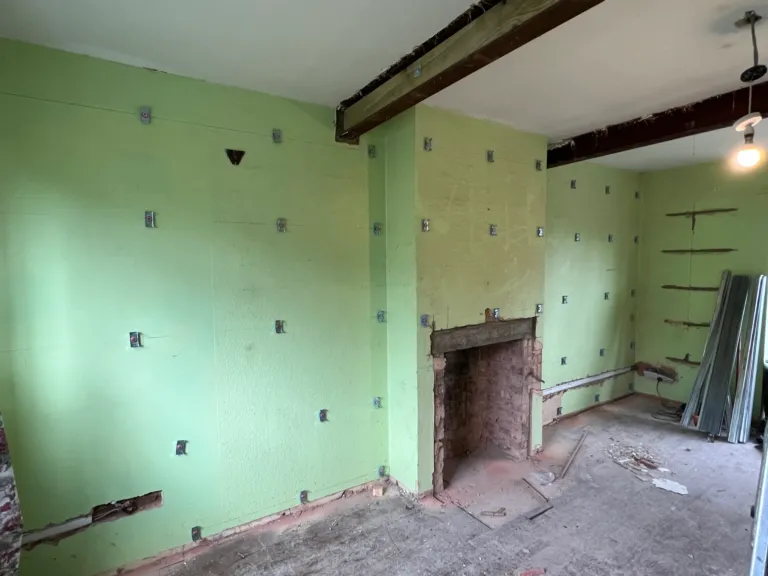Wall soundproofing installation